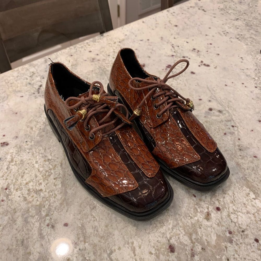 Emilio Uno Boys Lace Up Dress Shoes sz 2 NEW